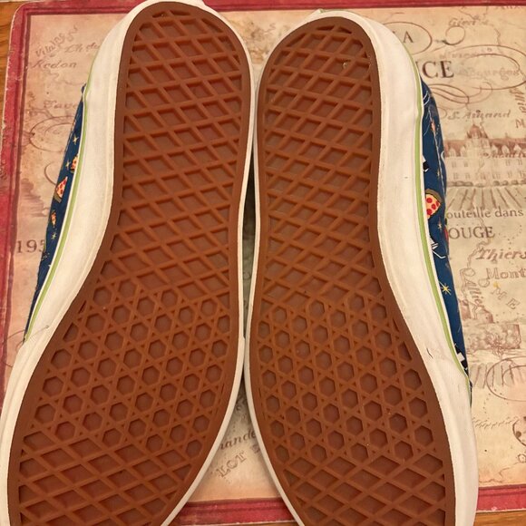 Youth Vans Doheny "Spaced Out" Alien & Pizza Sneakers - Size 6 - Like New! - Picture 3 of 3